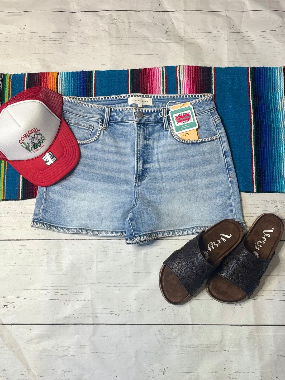 Judy Blue Bottoms The Buck This Stitch Summer Risen Shorts L & XL Only