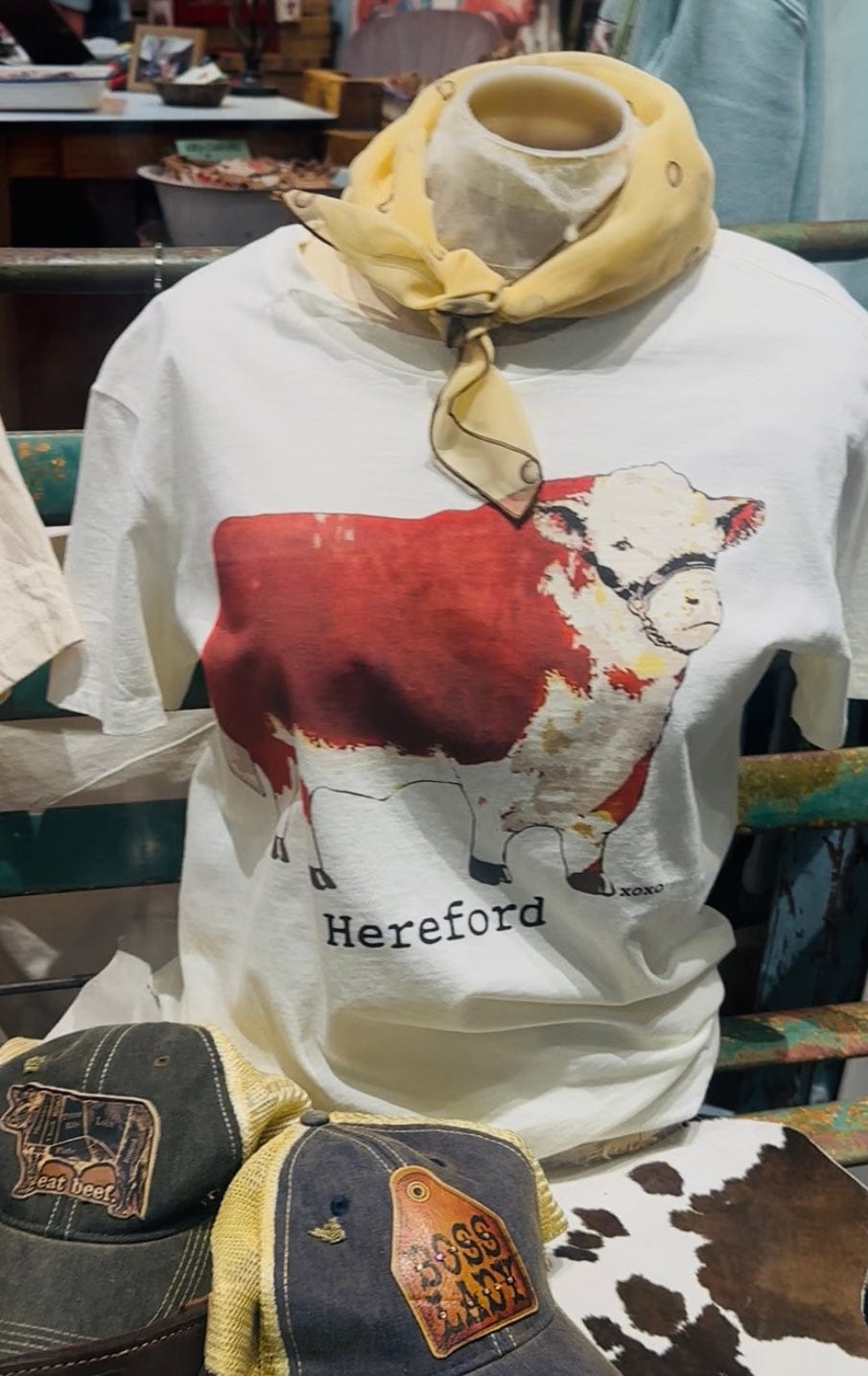 Shop Envi Me It's T-shirt Kinda Day The Retro Hereford Tee