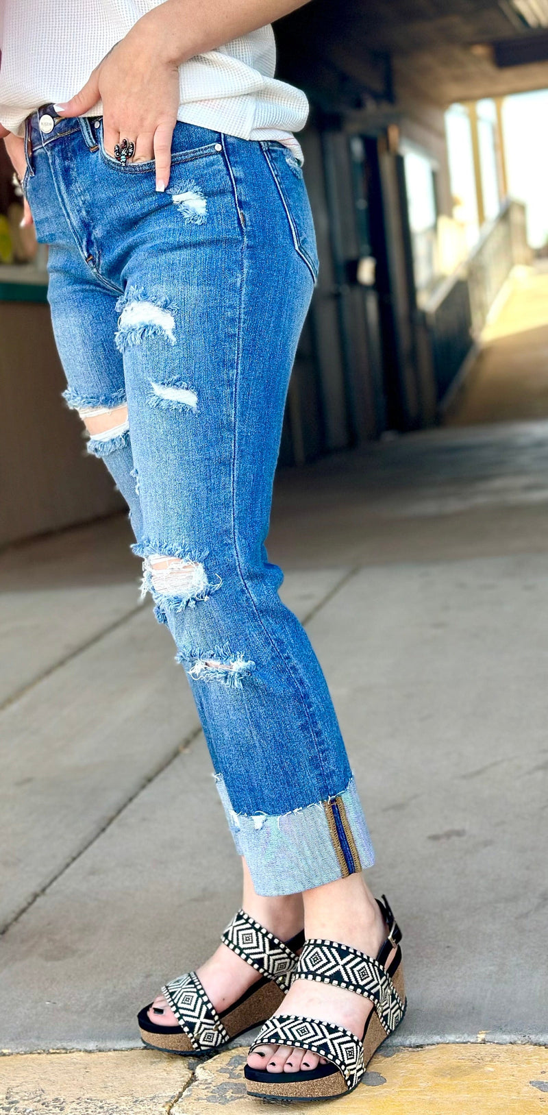 Vervet Bottoms The Summer Distressed Cuffed Risen Ankle Crop Denim