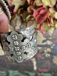 Shop Envi Me Bracelets Silver The Cali Cross Cuff