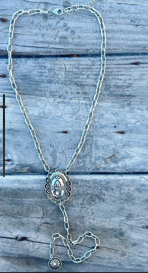 Shop Envi Me Necklaces The South Of Rosario Rosary Necklace